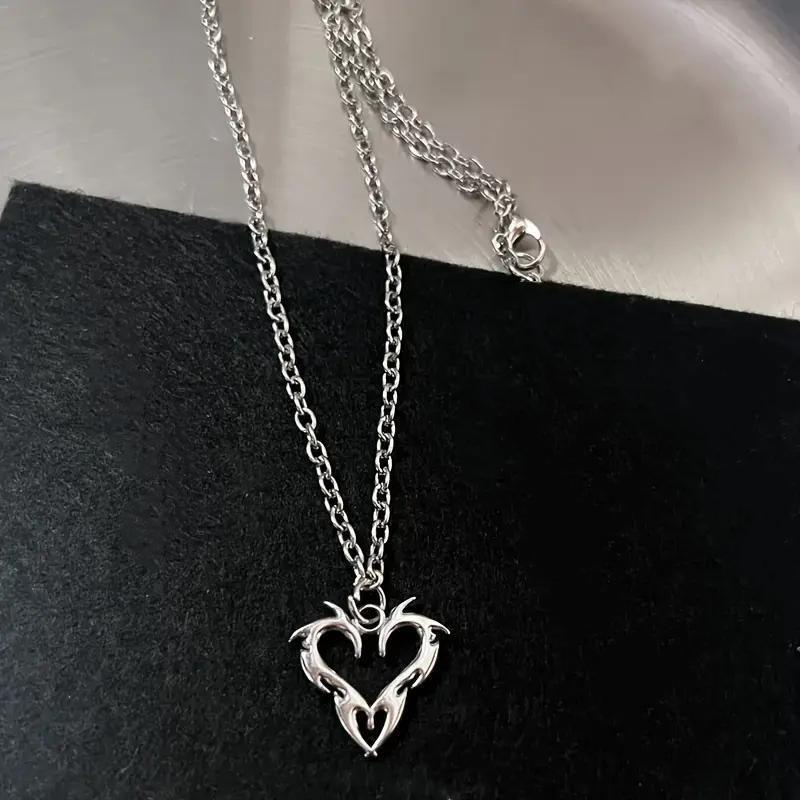 Gothic Alloy Pendant Necklace With Geometric Design For Fashionable Women