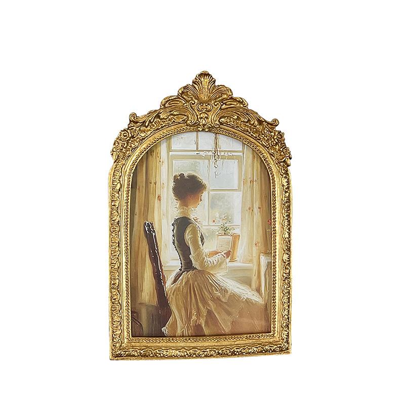 Vintage Arch Shaped Photo Frame Gold Carved Embossed Resin Picture Frame Home Office Photo Display Tabletop Wall Hanging Decor