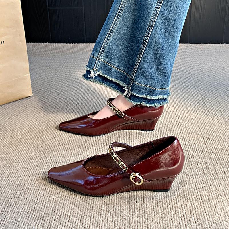 Fashion Spring New Slope Heel Shoes for Women Square Head Shallow Mouth Metal Chain Soft Sole Anti-slip Wear-resistant Single Shoes