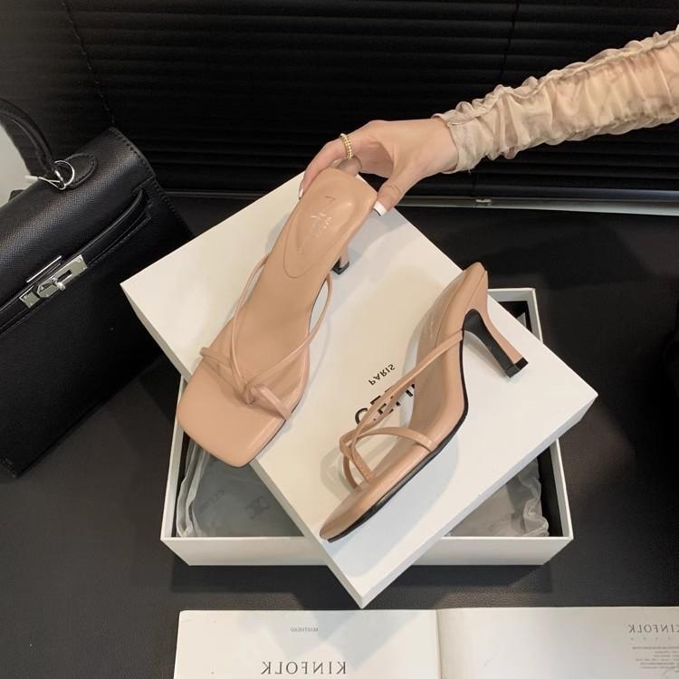 

South Korea Dongdaemun women s shoes in the summer of 2024 new elegant thin strap stiletto flip-flops cool slippers 39 рожевий