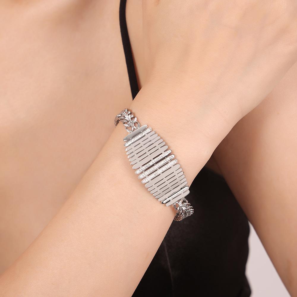 European-Style Zirconia Inlaid Wide Necklace - Fashionable & Versatile Clavicle Chain