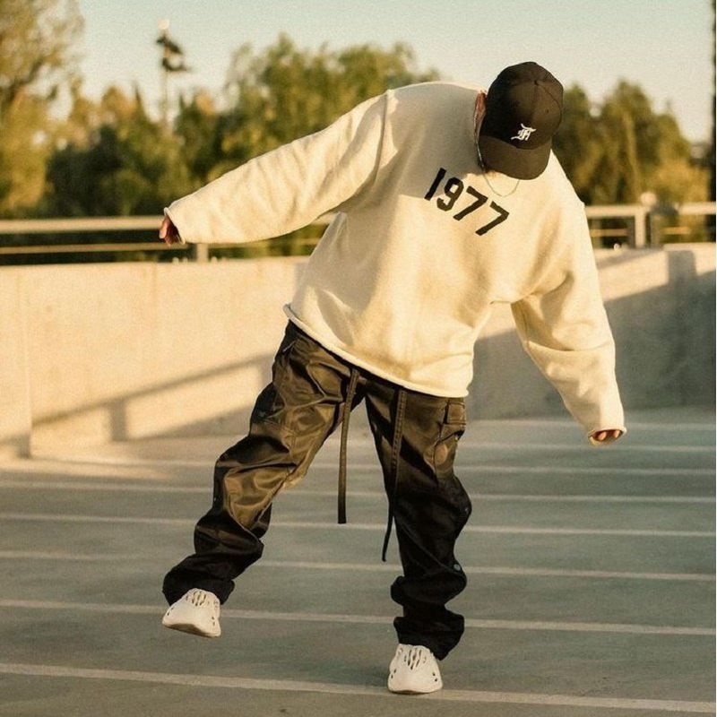 Fog Crazy Essentials 1977 Niche American Fashion Brand Autumn and Winter Round Neck Knitted Sweater for Men