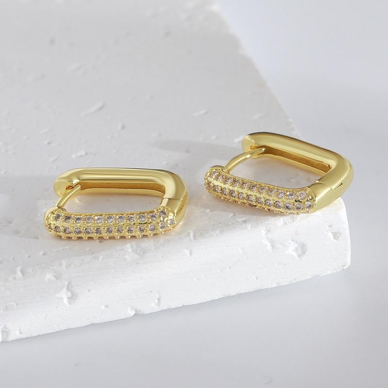 Smooth Surface Stud Design, Versatile Ear Pins with A Simple and Elegant Style, Fashionable and Creative Ear Jewelry