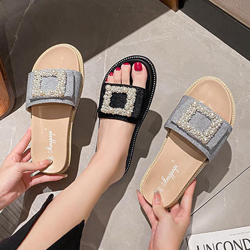 Mode Luxus Perlenschnalle Pantoletten Frau String Perlenbesetzte Schuhe Sommer Flache Sandalen Gemütliche Schlupf-Hausschuhe Weibliche Babouche Flip Flops Damen