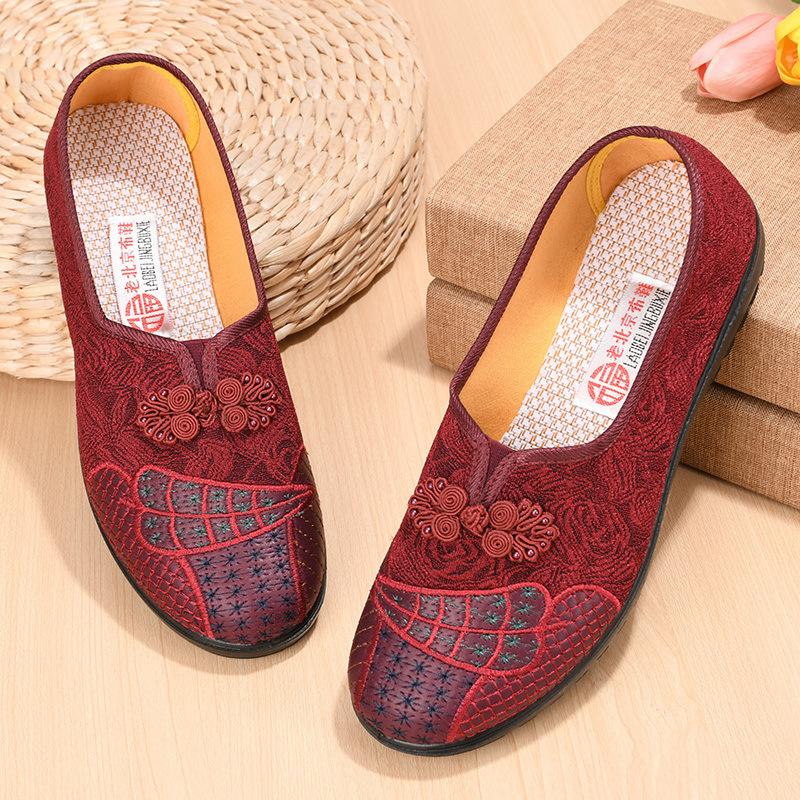 Old Beijing Cloth Shoes Women In the Elderly Mother Shoes 70 Years Old Grandma Shoes 80 Years Old Elderly Shoes Flat Breathable Women's Single Shoes