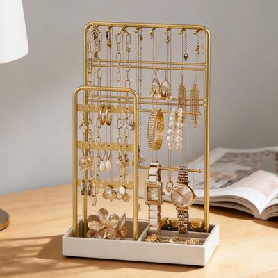 Creación de joyas – Estuches y exhibidores para joyería