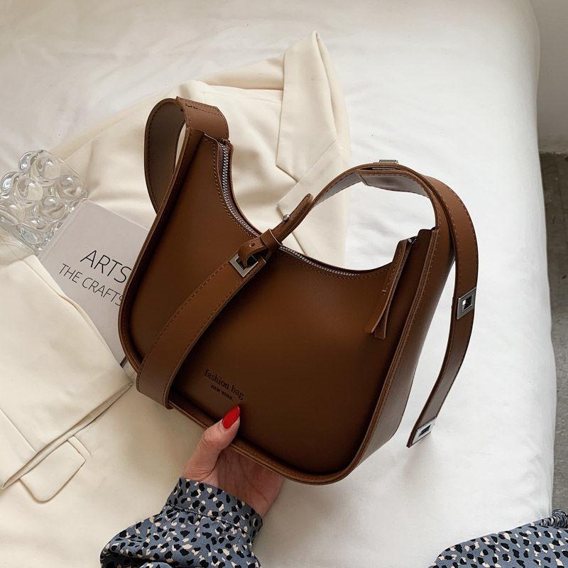 Versatile Retro Women's Shoulder Bags Fashiable Solid Color Crossbody Bag For Women Daily Commuting
