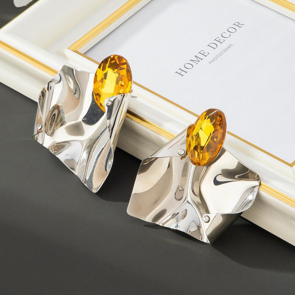 Women’s High-Class Geometric Pleated Liquid Earrings