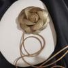Vintage Flüssigmetall Blume Choker Halskette Langer Spitzenkragen Choker Temperament Halsband Schmuck Schlüsselbeinkette Halskette