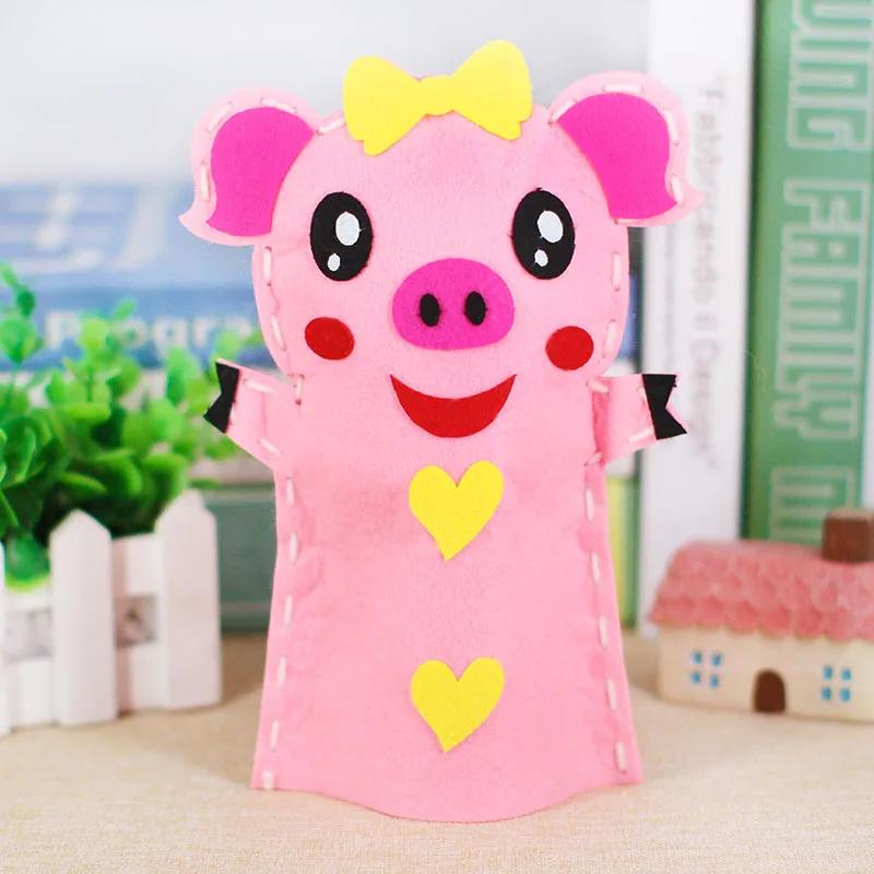 Kids Cartoon DO IT YOURSELF Hand Puppet Crafting Playthings Kindergarten Learning Non-Woven Handmade Paste Material Sewing Set Children Xmas Gift Idea