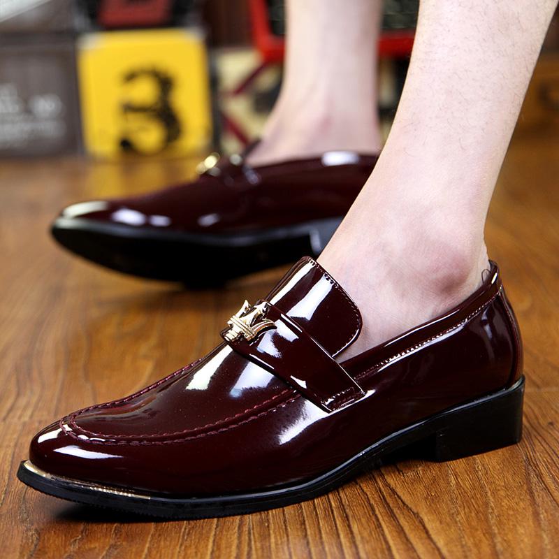 Mode Glitzernde Kleiderschuhe Mann Glänzend Lässige Lackleder Slipper Herren Trendige Slipper Rot Herren Gesellschaftsschuh Mokassins Herren