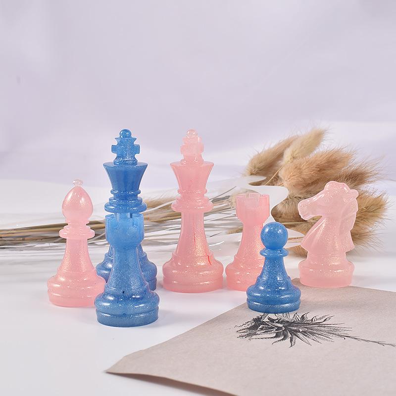 DIY Chess Silicone Mold Handmade Chessboard Set Crystal Epoxy Resin Candle Mold Home Gathering and Outdoor Game Tools