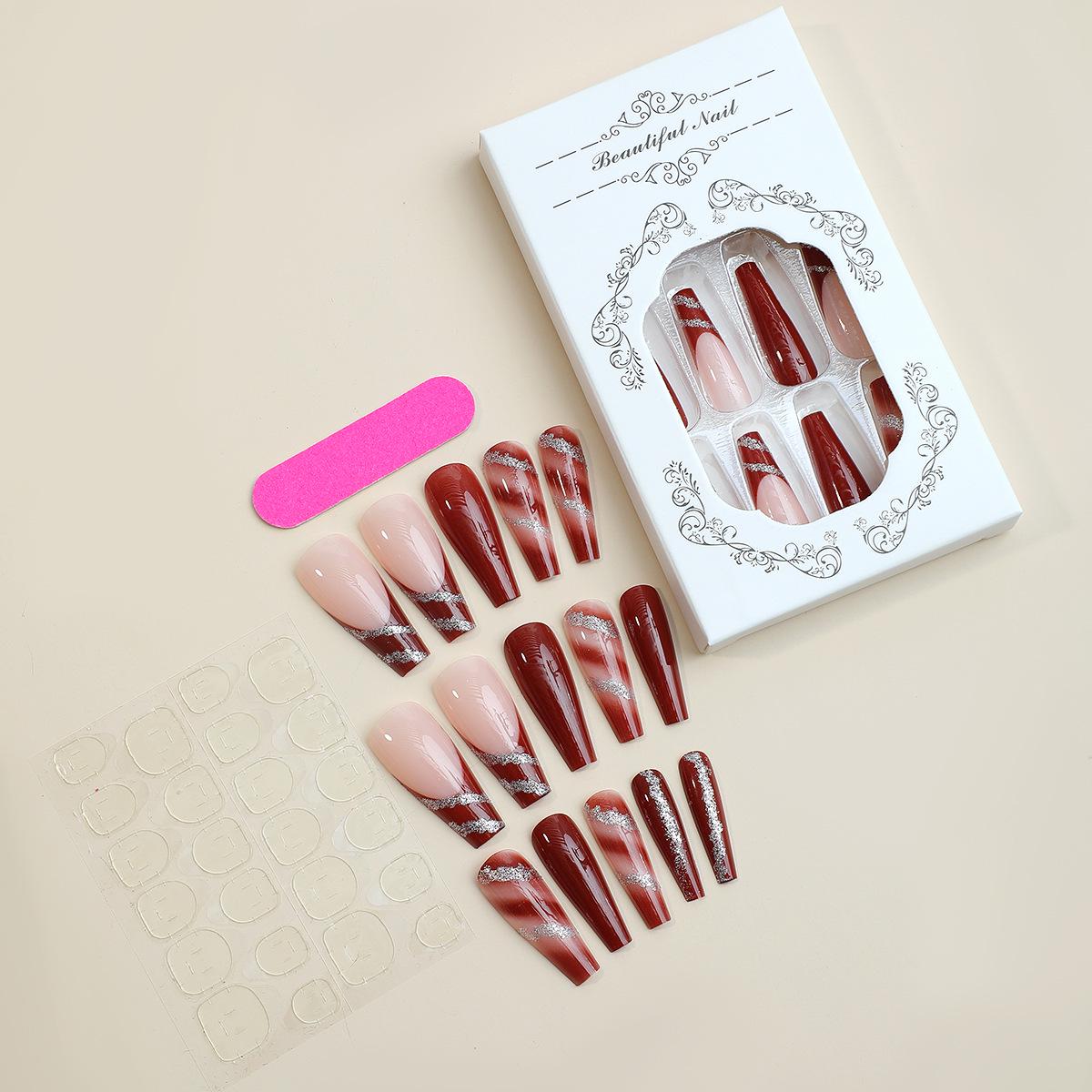 

Трендовый глиттерный френч-маникюр, накладные ногти - Длинная трапециевидная форма, Готовые кончики ногтей