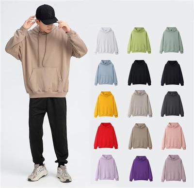 Hanorac bărbătesc supradimensionat din material terry, la modă - culoare uni, umeri căzuți, logo în stil Hong Kong.