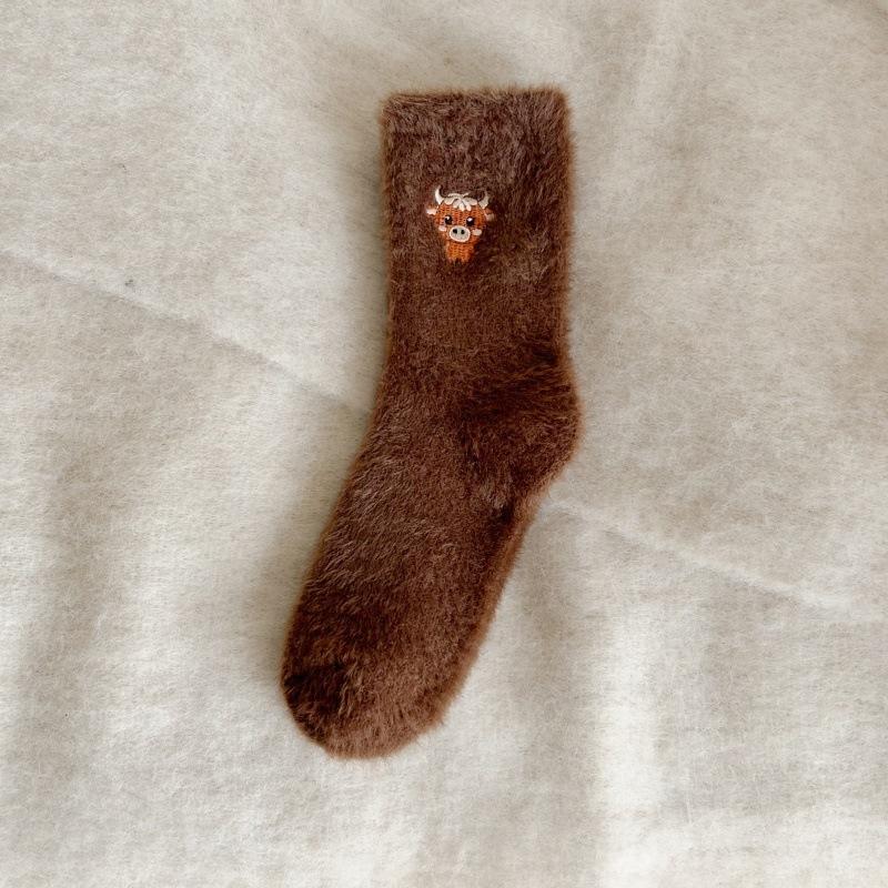 5 Pairs Of Women Winter Cartoon Bull Thick Sleep Socks, Super Thick Solid Socks Winter Socks Against Cold Snow, Terry Socks One Size