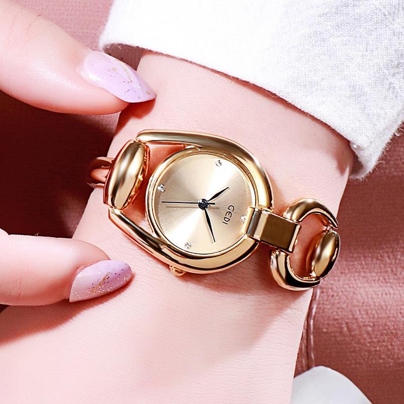 Fashion Bracelet Quartz Watch Antique Alloy Bracelet Watch Women S Small High-End Watch