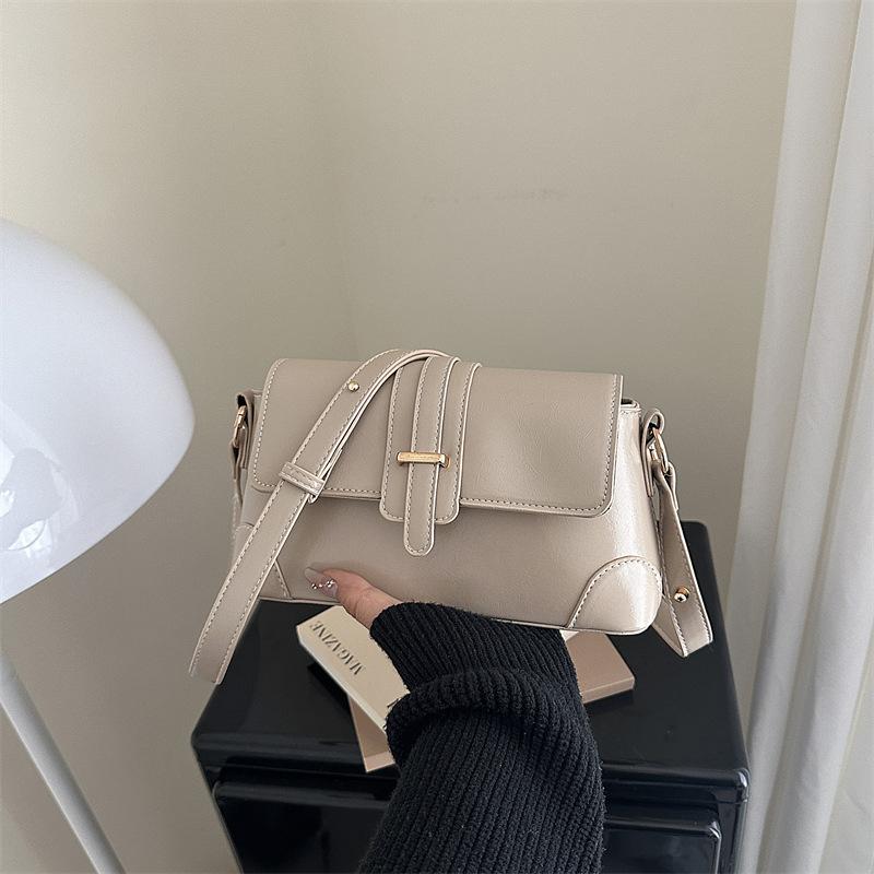 Premium Splicing Retro Underarm Bag Temperament Versatile Commuter Bag Niche Design Fashionable Shoulder Handbag