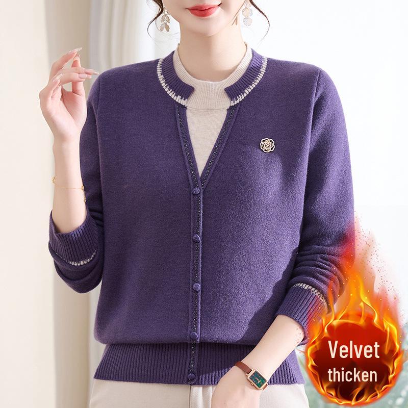 Women's Red Velvet-Lined Knitted Top: Warm, Stylish Casual Base Layer for Middle-Aged and Elderly