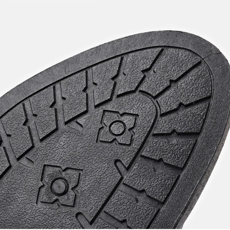 Classic Men's Leather Shoes Black Men's Dress Shoes High Quality Comfortable Business Shoes Lacquer Leather Outdoor Wedding Shoe