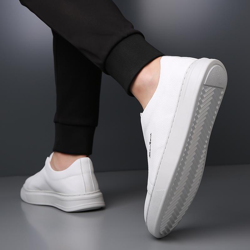 Fashion Breathable Men's Leather Shoes Sewing Casual Lazy Designer Loafers Luxury Non-slip Soft-soled Flats Handmade Men Walking Shoes