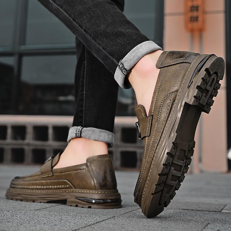 Leather Shoes Men's 2025 Autumn New Leather Soft-soled One-pedal Loafers Versatile Breathable British Casual Men's Shoes