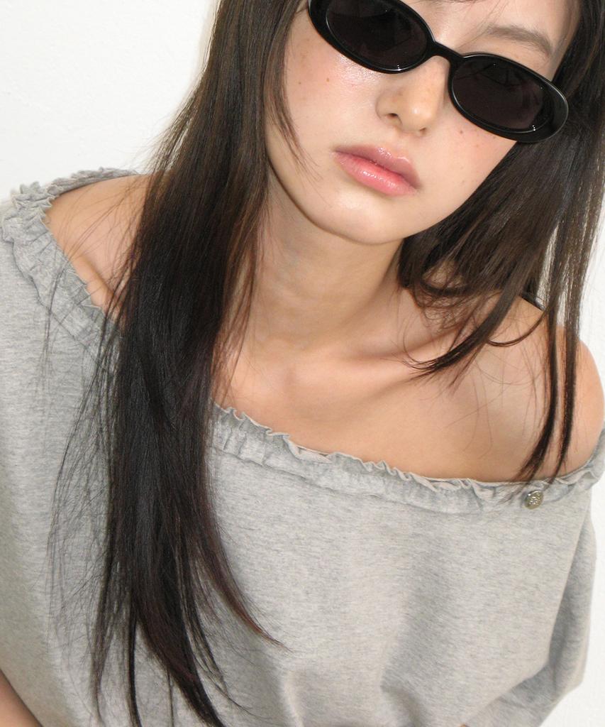 RONRON Frill Off Shoulder String T Shirt Gray
