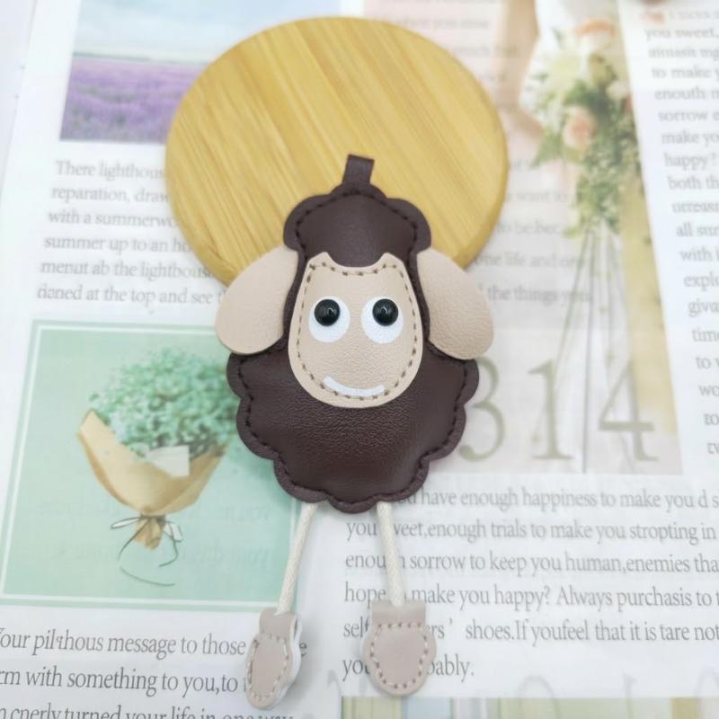 Cute Pu Leather Sheep Keychain Adorable Cartoon Light Weight Perfect For Backpack Phone Decoration Gift For Girls