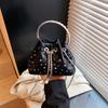 Niche portable bucket bag women's spring new fashion diamond chain bag high value messenger bag