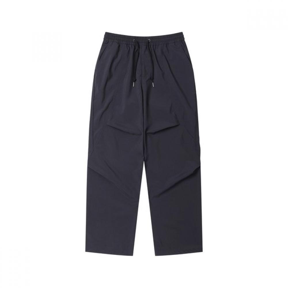 

Customellow Black Curved Cut Pants Cwpam25352bkx 86