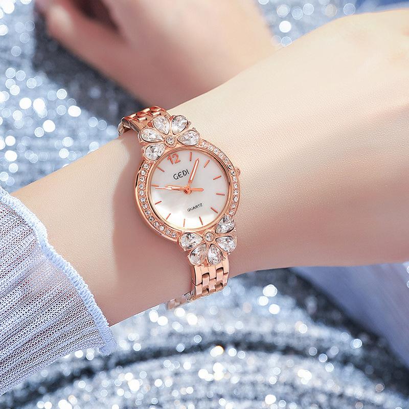 Ladies Light Luxury Medium Antique Creative Flower Diamond Gypsy Star Fashion Waterproof Steel Belt Quartz Watch