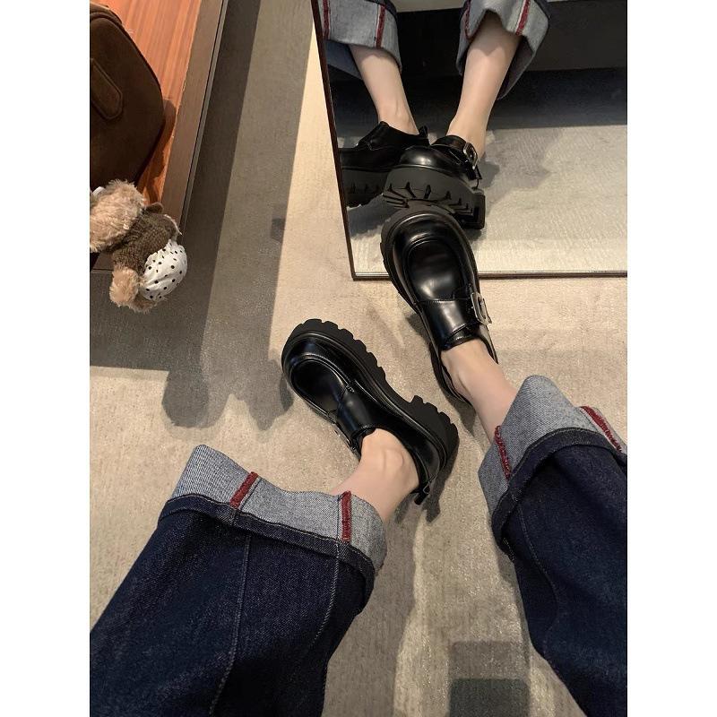 Rindslederversion~ College-Stil Muffin-Plateausohle Lazy One-Pedal kleine Lederschuhe Damen 2025 neu Metallschließe Slipper