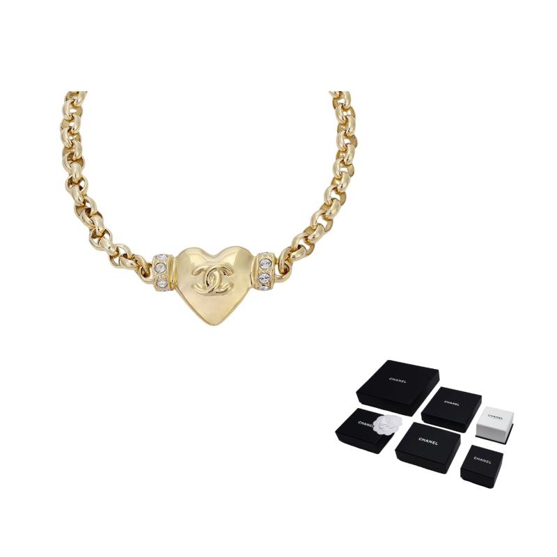 

CHANEL [24P Spring and Summer New Products] Love Logo Decoration Metal Rhinestone Bracelet Women s Gold золотий