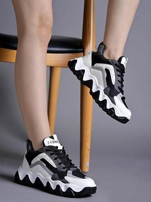 Damenschuhe – Sportschuhe