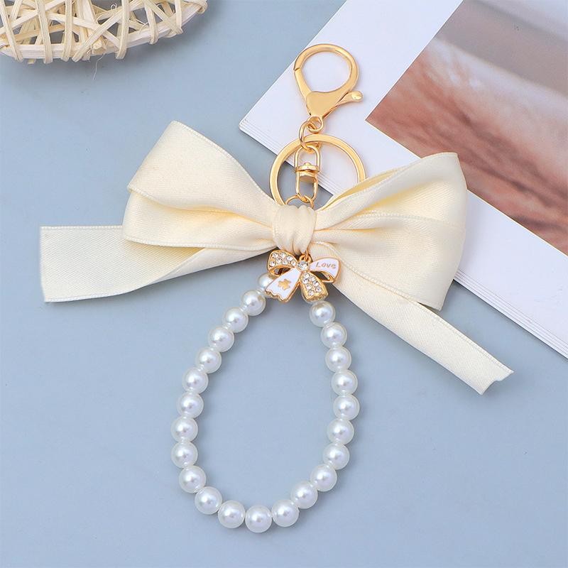 Creative Big Bow Tie Key Chain Pearl Chain Keychain Women'S Bag Pendant Car Keychain Tote Hanging Ornament