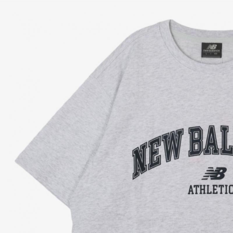 New Balance Tee Rqk Nbnefco213 16 Uni Essential Arch Logo Short Sleeve Tee  Sem