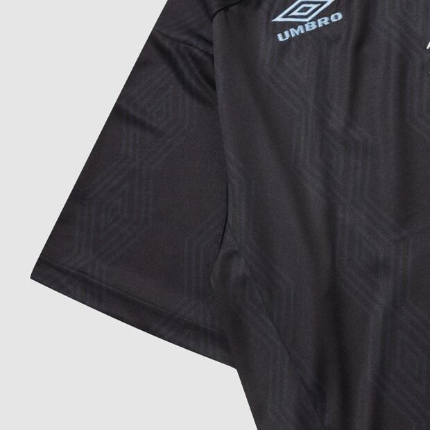 UMBRO [Umb X Toga] Short Sleeve Gaming Shirt Black Ur111Orj21