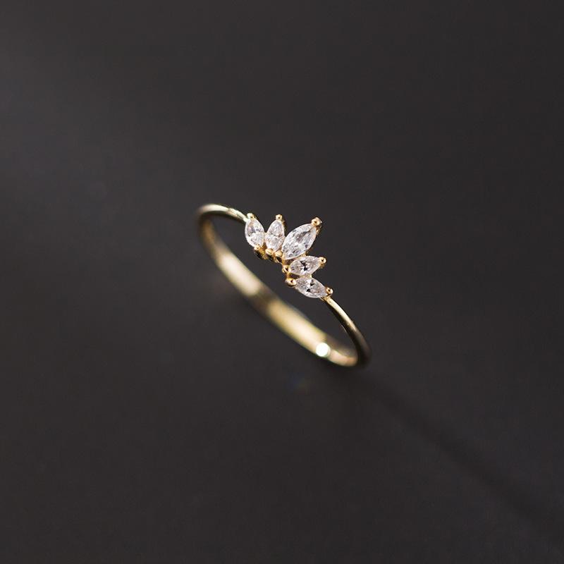 

Fashion 925 Silver Crystal Crown Rings Jewelry Charms CZ Zircon Ring for Women Engagement Wedding Ring Gift 7.25 золотий