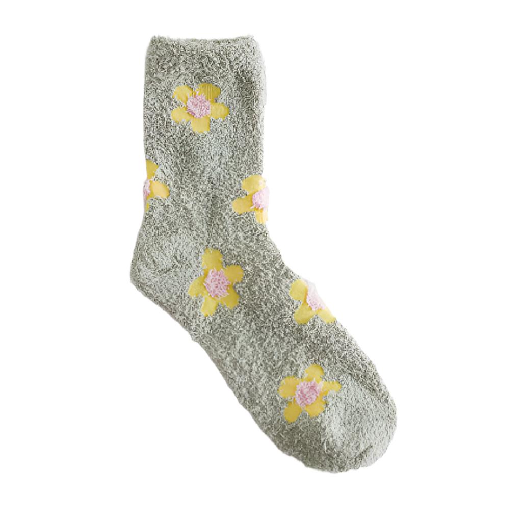 Women’s Fluffy Flower Sleep Socks – Beige & Green (2-Pack)