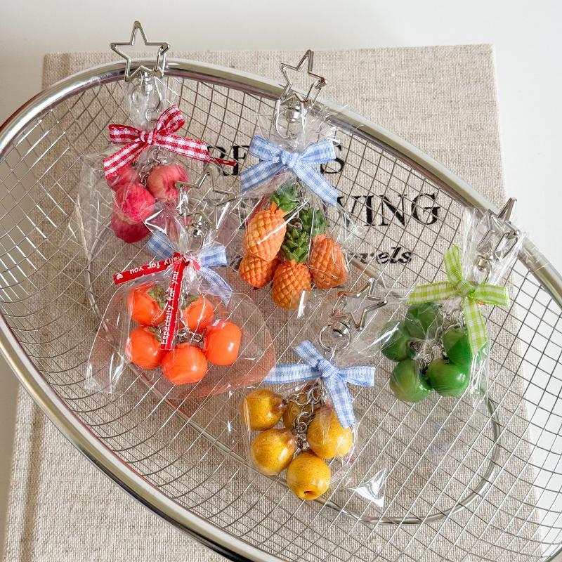 Creativity Mini Banana Pineapple Pendant Keychain Simulation Fruits Design Backpcak Hanging Piece Bag Charm Car Key Chain