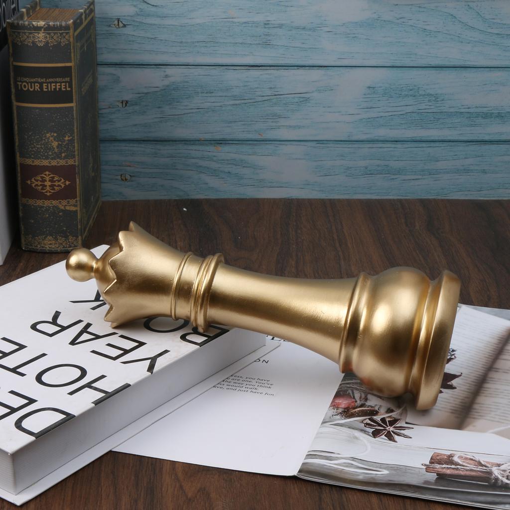 1pc International Chess Sculpture Decoration, Resin Chess Statue, Gold Chess Pieces Window Display Ornament, Creative Home Decor