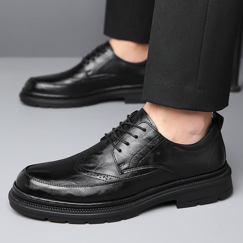Men's Business Leather Shoes Classic casual style Office high-quality thick soled shoes Outdoor Fashion Brogue Versatile
