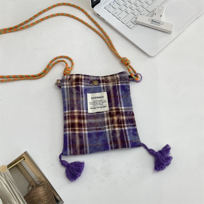 3 Niche Tassel Mobile Phone Bag Spring and Summer New Shoulder Messenger Bag Fan Walking Bag Retro Plaid Bag