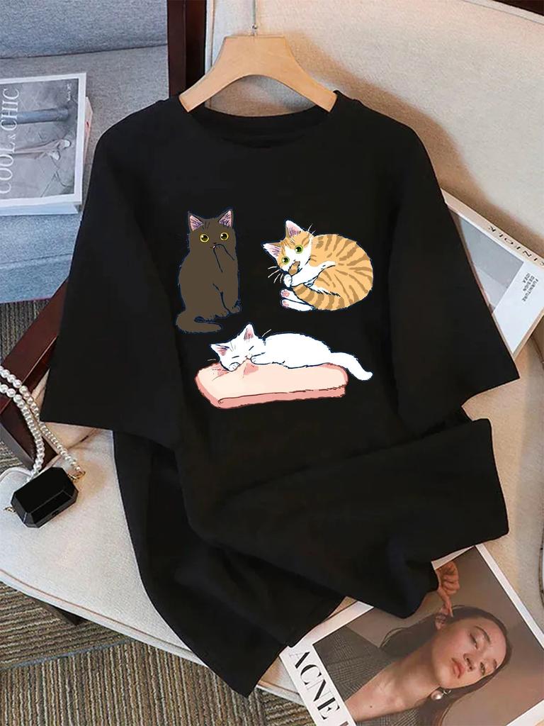 Mischievous Three Colored Kittens Prints Women T-Shirt Summer T Shirt O-Neck Comfortable Loose Tops Street WomEn Clothes