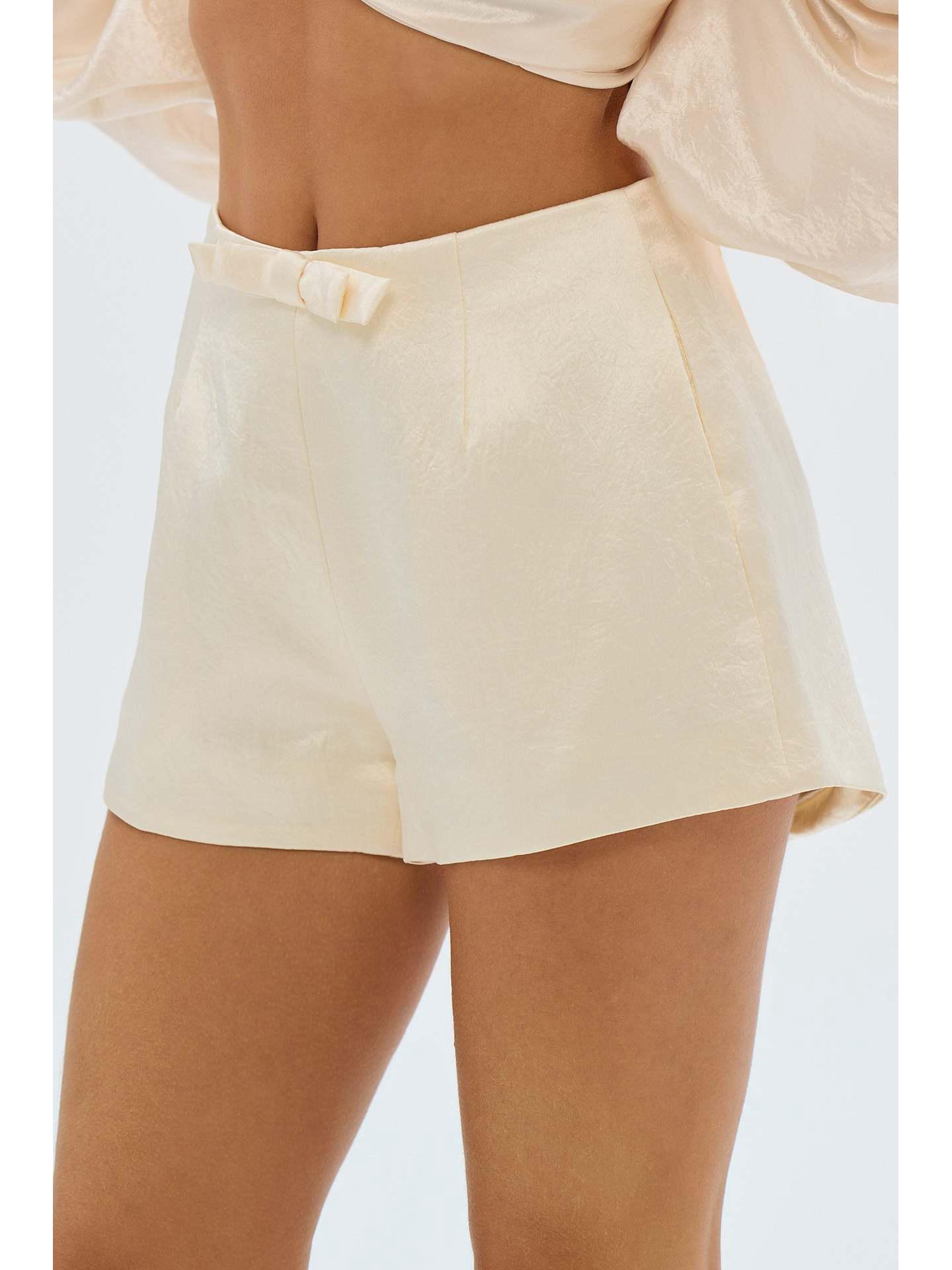 

European Style Women s Solid Color Bowknot Shorts Medium