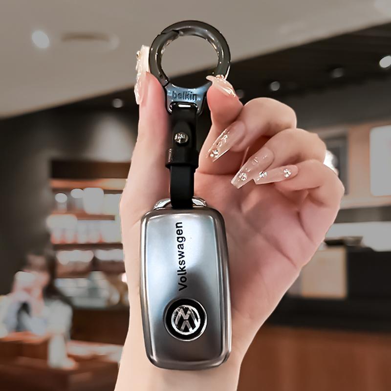 2026 Hot For VW VOLKSWAGEN Car Key Case Cover Key Holder with Keychain for VW Volkswagen Jetta Beetle Tiguan Soft TPU Full Cover