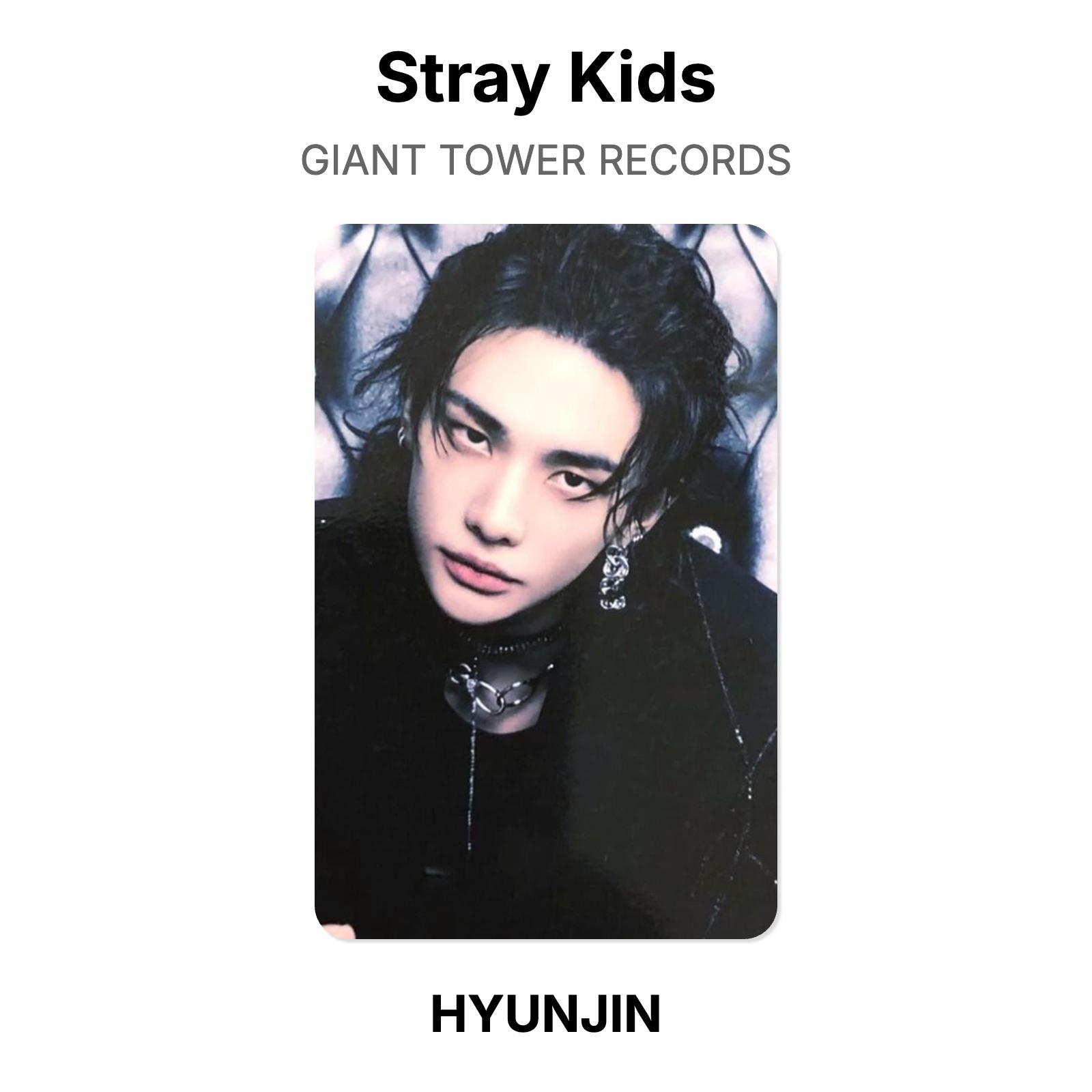 Stray Kids Официальная фотокарточка GIANT TOWER RECORDS HYUNJIN gray