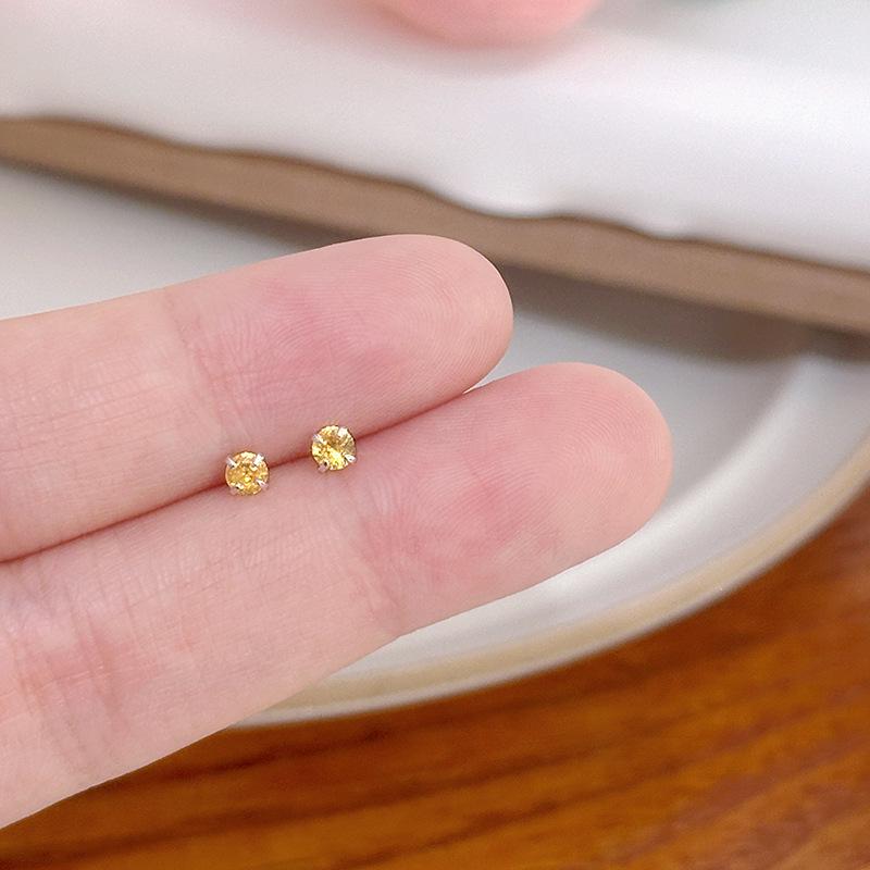 

Шикарные мини-серьги с цирконием: Стильные, элегантные и универсальные украшения для женщин