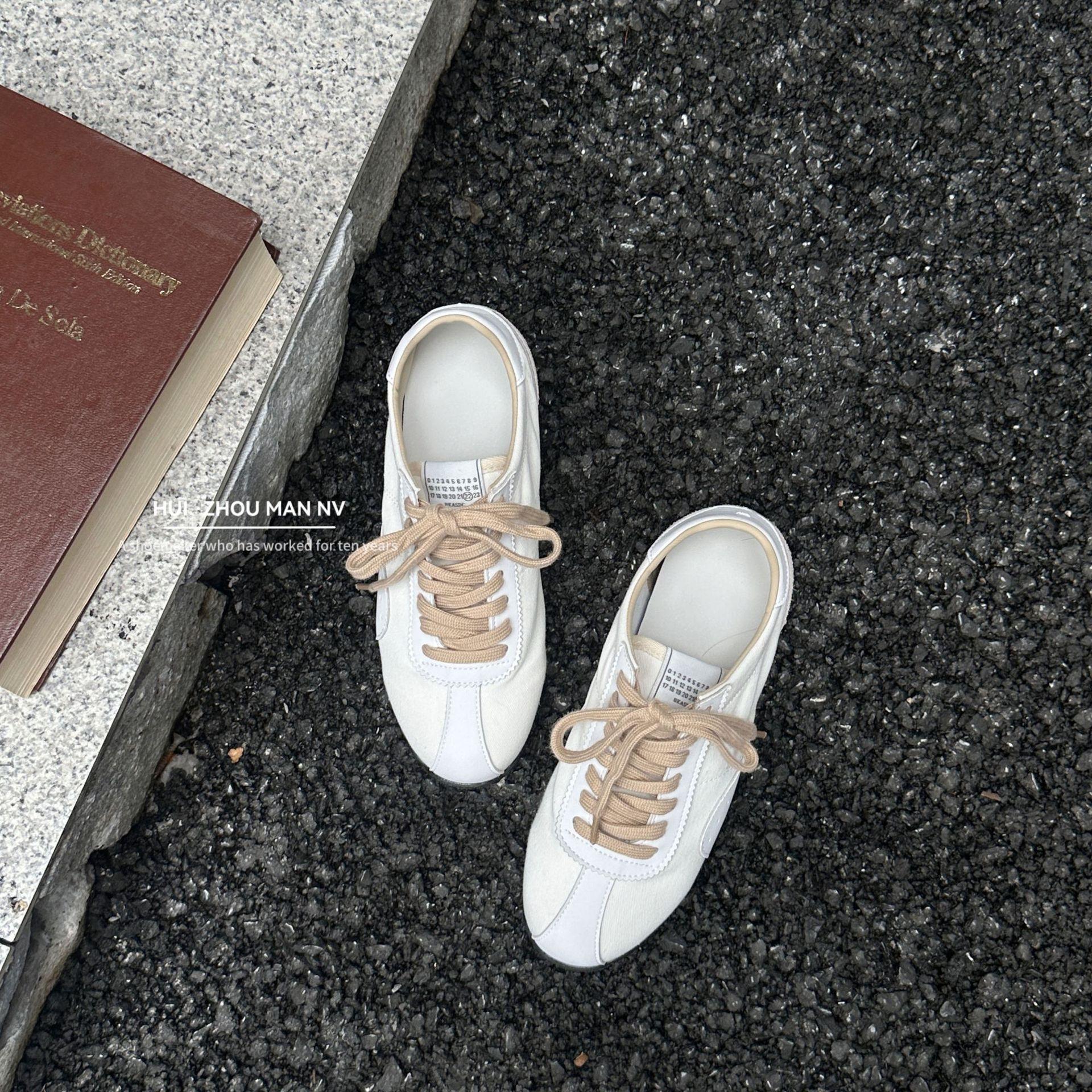 

Кожаные ретро балетки для тренировок женские 2025 новые универсальные и тонкие цветные повседневные спортивные туфли на плоской подошве туфли Форреста Гампа 40 белый