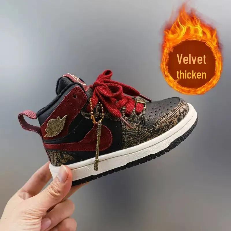 Boys' Winter 2025 Sun Wukong Black High-Top Fleece-Lined Cotton Shoes for Girls—Warm and Stylish Sports Shoes.