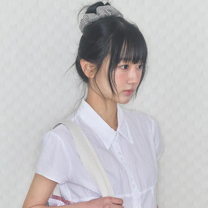 cozy stripe scrunchie brown